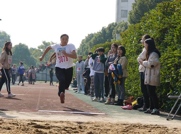 说明: https://www.sgmart.edu.cn/_mediafile/sgmart/2018/11/09/2wjwu06hem.jpg