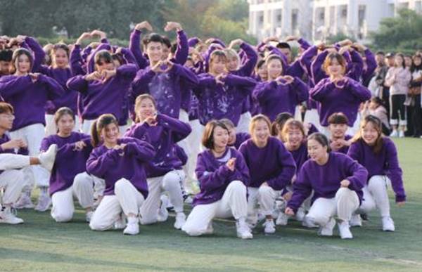 说明: https://www.sgmart.edu.cn/_mediafile/sgmart/2018/11/10/1fazrwfloa.jpg